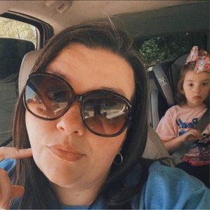 Meet your Posher, Kristen